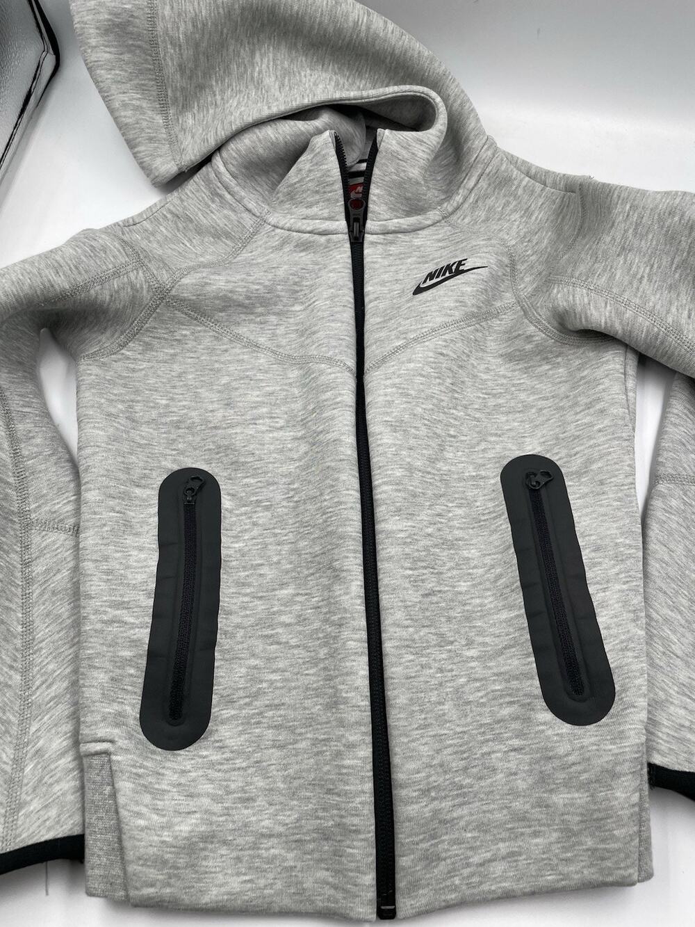 Kids Size XS - Nike Sportswear Tech Fleece Hoodie Grey NWOT